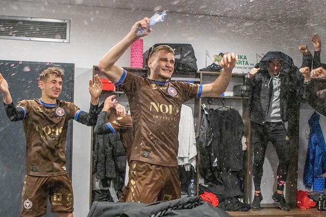 米兰以来 米兰以来